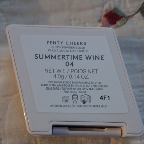 Fenty Beauty Cheeks Out Cream Blush -Summertime Wine - Picture 3 of 4
